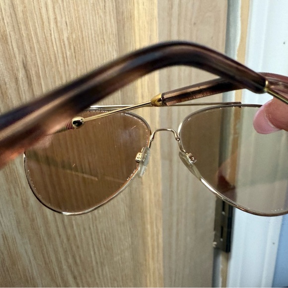 Burberry sunglasses - Picture 8 of 8